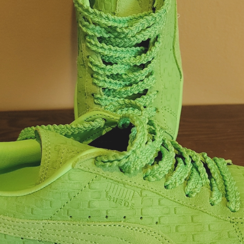 Puma Suede green youth size 4 like new